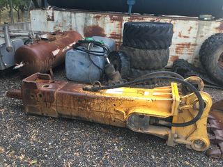 HAMMER(JCB)2τον.-thumb-2