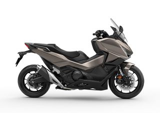 Honda Forza 750 2025 ETOIMOΠΑΡΑΔΟΤΟ ΧΩΡΙΣ ΤΡΑΠΕΖΑ ΜΕ ΓΡΑΜΜΑΤΙΑ