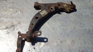 Ψαλίδι εμπρός δεξί TOYOTA COROLLA 93-97