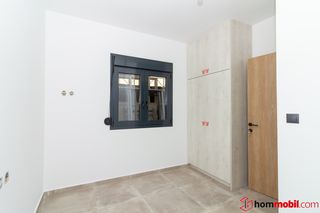 Skretas 2021 Τετραγωνικά: 54m2 οικία + 33m2 βεράντα-thumb-21