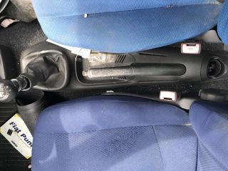 FIAT PUNTO-thumb-2