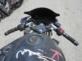 YAMAHA YZF-R125-thumb-5