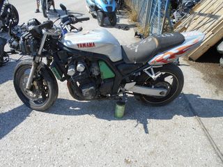 YAMAHA FAZER 600