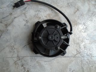X -MAX-250CC 4 ΤΡΥΠΕΣ ΒΕΝΤΙΛΑΤΕΡ-thumb-3