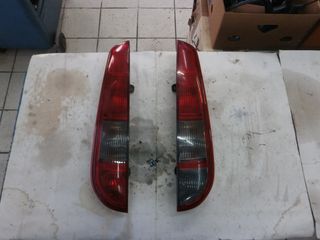 FORD FOCUS 04-08  STEISON WAGON ΦΑΝΑΡΙΑ ΠΙΣΩ ΚΟΜΠΛΕ ΜΕ ΠΛΑΚΕΤΑ