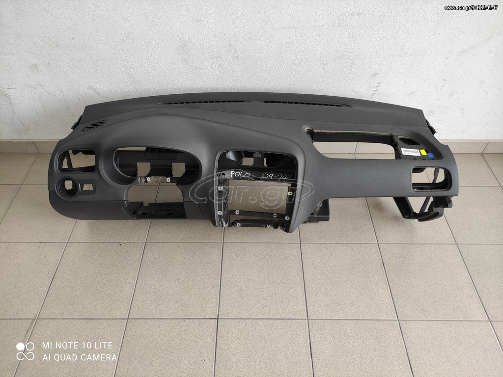 Ταμπλό  VW POLO 09-14