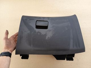 Πορτάκι από ντουλαπάκι συνοδηγού Opel Astra J 2010-2015
