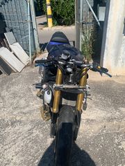 Suzuki GSX-R 750 2005-thumb-1