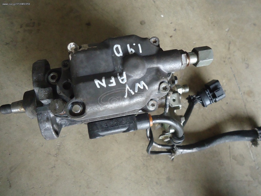 ΠΟΜΠΑ ΠΕΤΡΕΛΑΙΟΥ VW PASSAT 1.9 DIESEL 