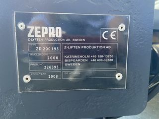 ΥΔΡΑΥΛΙΚΗ ΠΟΡΤΑ 2000 kg ZEPRO-thumb-4
