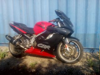 CBR F 600 2004 ΓΙΑ ΑΝΤΑΛΛΑΚΤΙΚΑ ΚΟΜΜΆΤΙ-ΚΟΜΜΑΤΙ