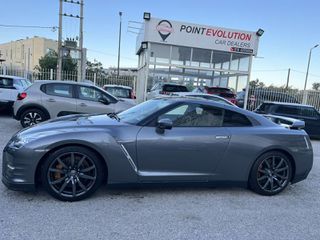 Nissan GT-R 2014 black edition-thumb-4