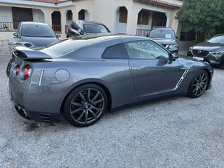 Nissan GT-R 2014 black edition-thumb-13