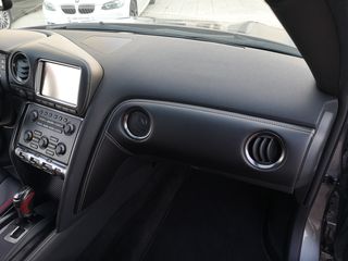 Nissan GT-R 2014 black edition-thumb-37