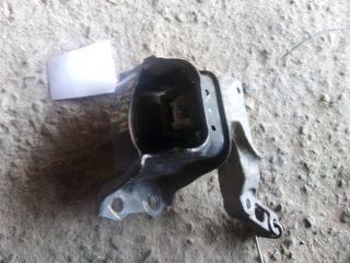  Βάση μηχανησ Nissan micra K13 2016 Benzini 1.2