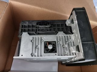 Εργοστασιακό cd player με οθόνη και Bluetooth για Mercedes-Benz ML350 2006-2011-thumb-4