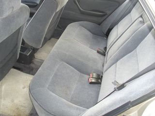 Honda Accord 1993-thumb-16