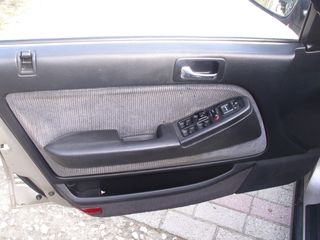 Honda Accord 1993-thumb-20