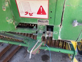 Πρέσες John Deere 2000 550-thumb-6