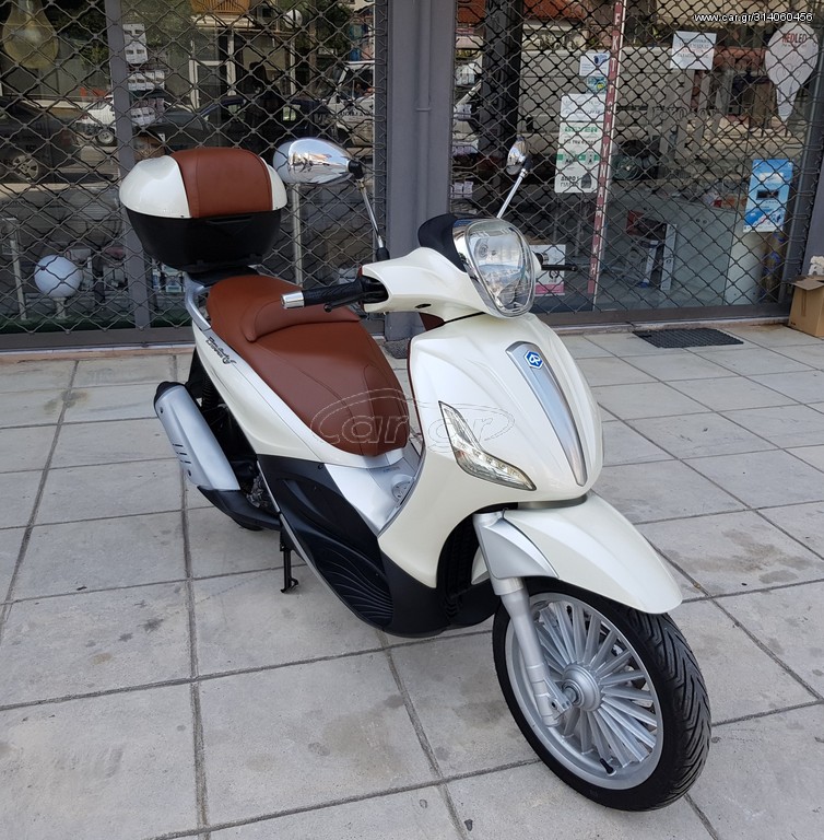 Piaggio Beverly 300i 2013 ΑΡΙΣΤΗ ΚΑΤΑΣΤΑΣΗ!!