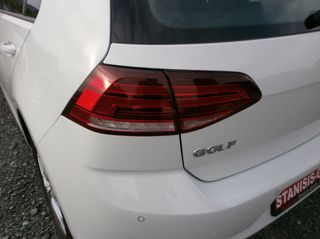 Volkswagen Golf 2018 1.6 TDI-thumb-10