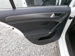 Volkswagen Golf 2018 1.6 TDI-thumb-20