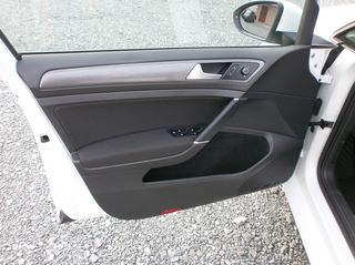 Volkswagen Golf 2018 1.6 TDI-thumb-26