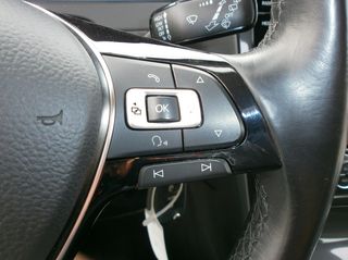 Volkswagen Golf 2018 1.6 TDI-thumb-35