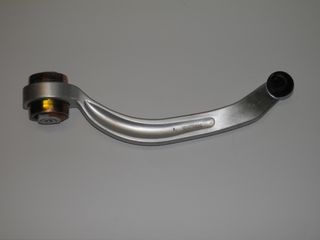 Ψαλίδι (ΚΑΙΝΟΥΡΓΙΟ)  κάτω πίσω δεξί ,AUDI ,A6/S6 1997-2005 Αλουμινένιο.Περιέχει και τα συνεμπλόκ.