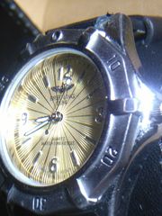 ρολοι σπανιο συλλέκτικο,,..Breitling.. με  χρυσο κατραν και δερματινο διπλο λουρακι με λευκη ραφη .. Αν θέλετε να δείτε όλες τις αγγελίες μου πατήστε κάτω από το όνομα μου ευχαριστώ για τ