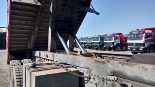Ανατροπή Mercedes-Benz 1991 3535-thumb-16