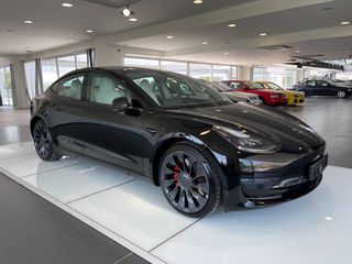Tesla Model 3 2021 PERFOMANCE -thumb-4