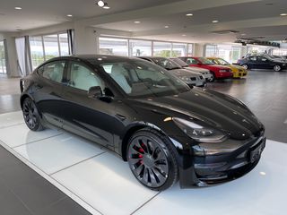Tesla Model 3 2021 PERFOMANCE -thumb-5