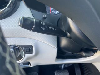 Mercedes-Benz A 180 2017-thumb-5