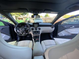 Mercedes-Benz A 180 2017-thumb-6