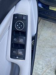 Mercedes-Benz A 180 2017-thumb-12