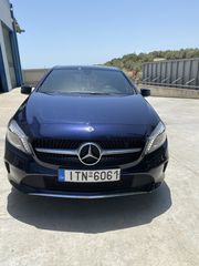 Mercedes-Benz A 180 2017-thumb-16