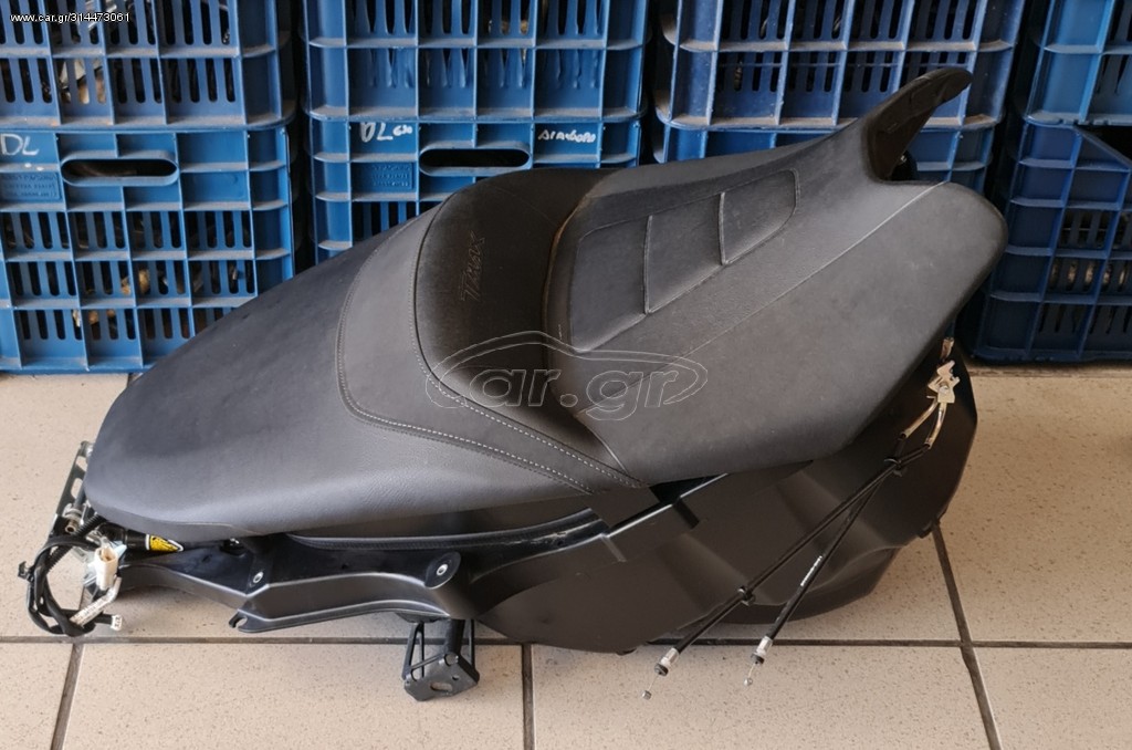 YAMAHA T-MAX 530 2017/2019 ΣΕΛΑ ΘΕΡΜΕΝΟΜΕΝΗ ΚΟΥΒΑΣ ΚΛΕΙΔΑΡΙΑ 