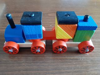 Ξύλινο Τρένο Με Τουβλάκια