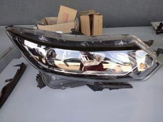 NISSAN QASHQAI MPROSTINA FANARIA LED 2018-2021