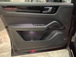 Porsche Cayenne 2019 HYBRID PLUG IN PANORAMA-thumb-44