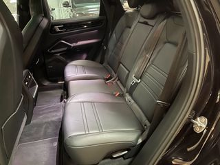 Porsche Cayenne 2019 HYBRID PLUG IN PANORAMA-thumb-40