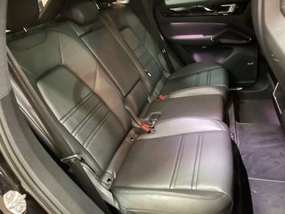 Porsche Cayenne 2019 HYBRID PLUG IN PANORAMA-thumb-39