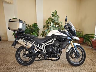 Triumph Tiger 800 2011-thumb-2