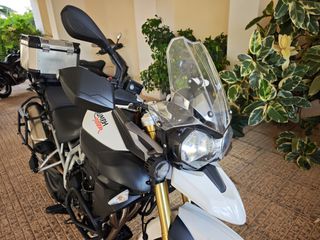 Triumph Tiger 800 2011-thumb-8