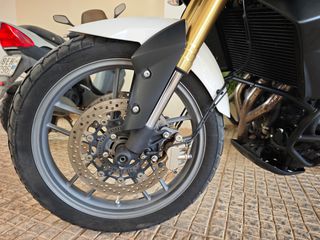 Triumph Tiger 800 2011-thumb-13