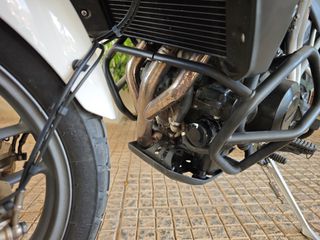 Triumph Tiger 800 2011-thumb-14