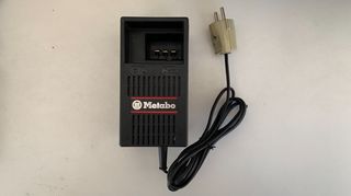 Φορτιστής μπαταρίας δράπανου Metabo USLG220