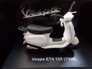 ΜΙΝΙΑΤΟΥΡΑ ΜΕΤΑΛΛΙΚΗ 1:32 VESPA ΕΤ4 125 1996