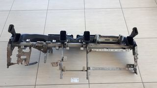 ΒΑΣΗ ΤΑΜΠΛΟ (67870-ΕΒ300)  NISSAN NAVARA D40M 2007-2011